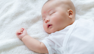 Tại sao thời gian ngủ của trẻ sơ sinh quan trọng với sự phát triển của bé?