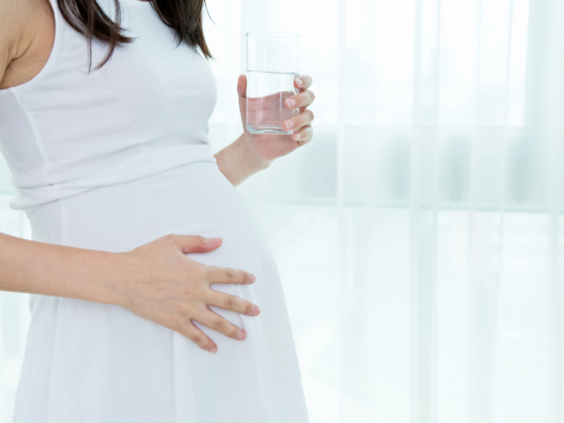 tiểu đường thai kỳ có được uống nước dừa không